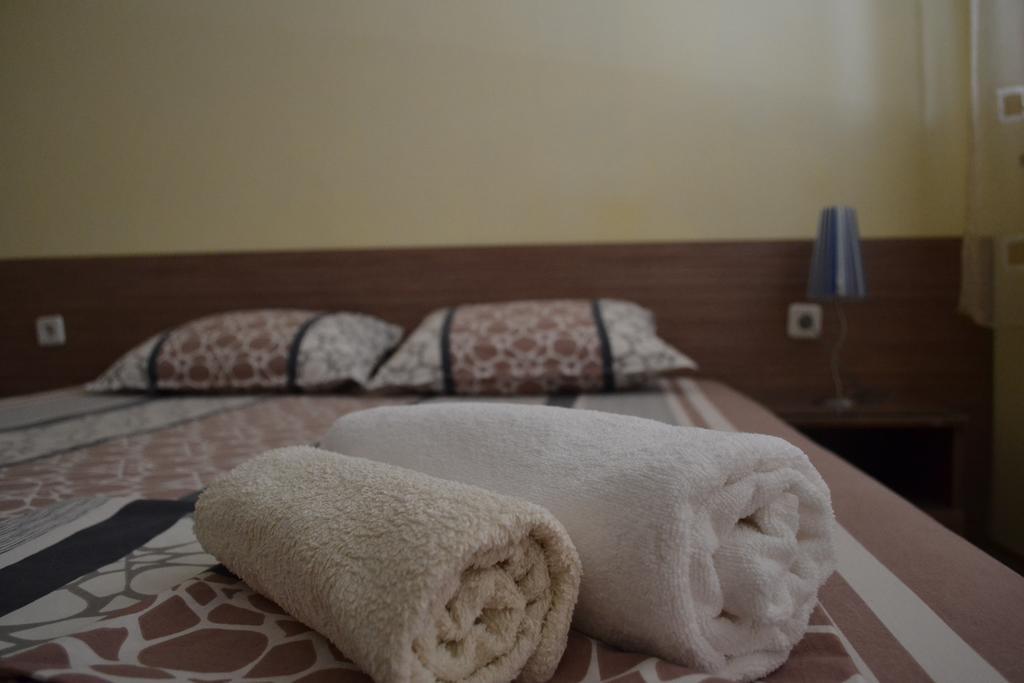 Stella Del Mare Guest House Kiten  Phòng bức ảnh
