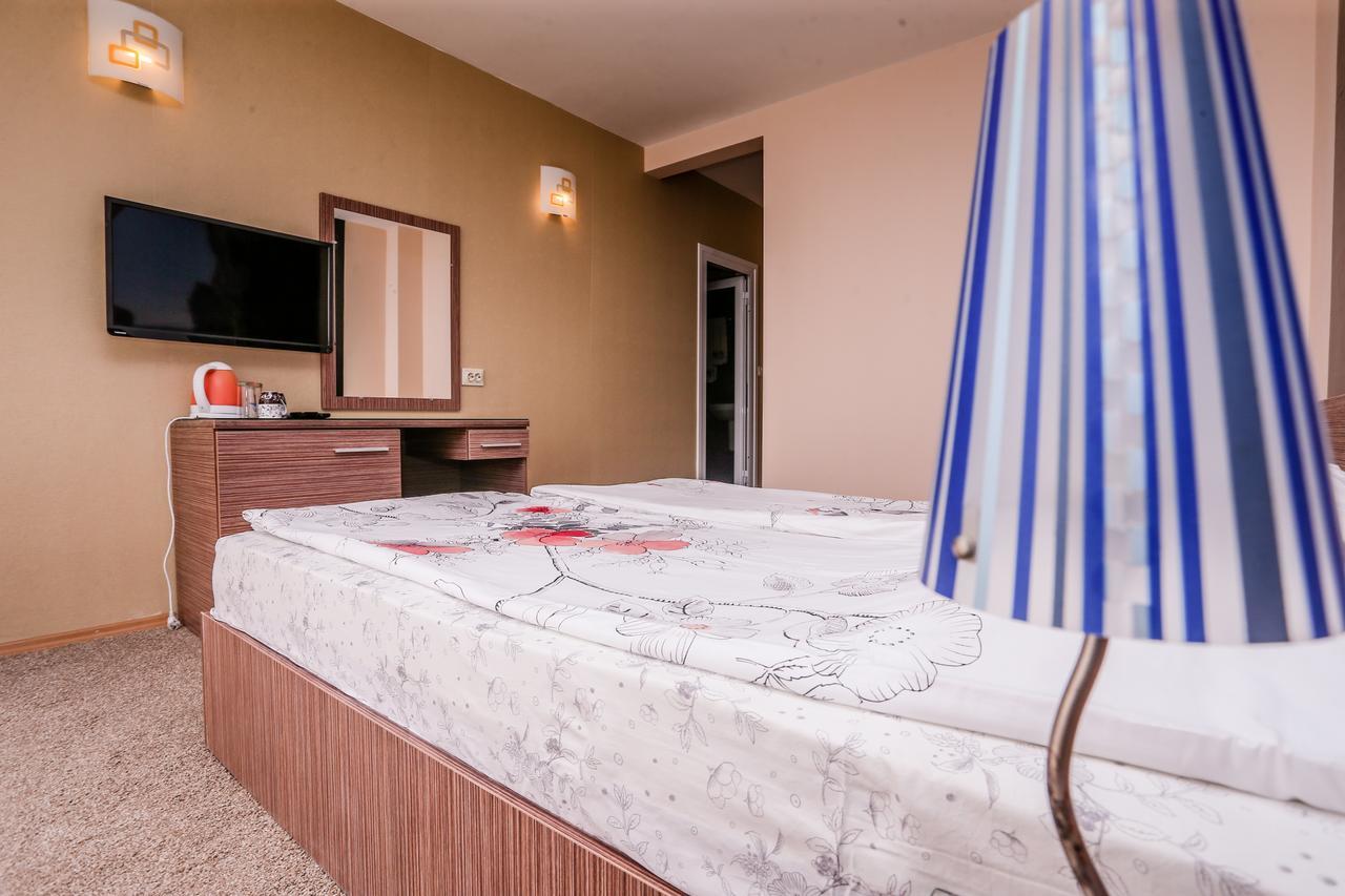Stella Del Mare Guest House Kiten  Ngoại thất bức ảnh